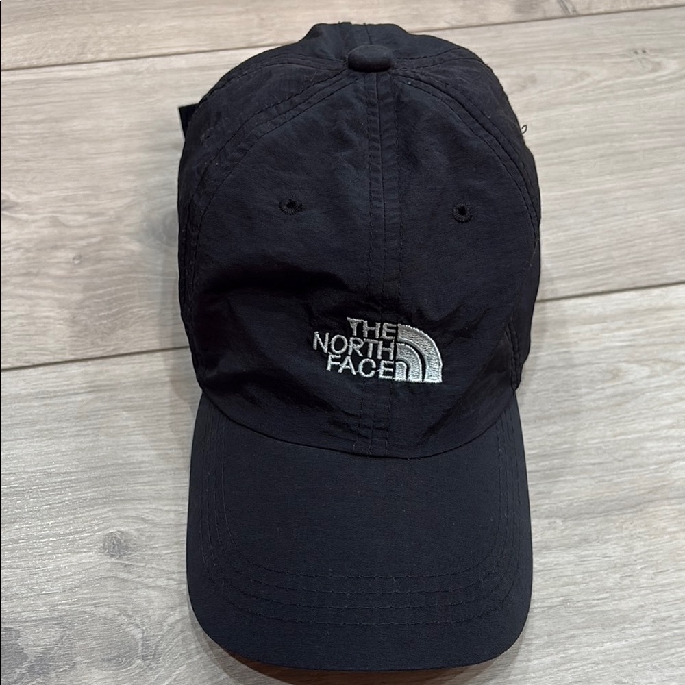 The North Face Black Cap
